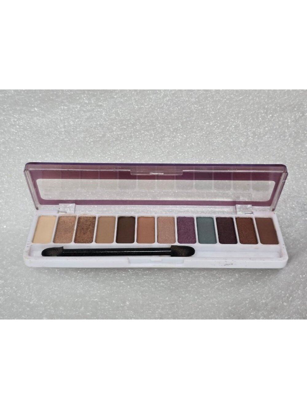 Fang 12-Color Eyeshadow Palette With Neutral & Smoky Blendable Shimmer & Matte